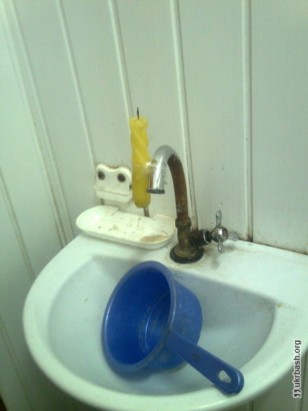 В одному із туалетів: практична альтернатива елект
